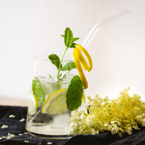 Hugo mit Holunderblütensirup