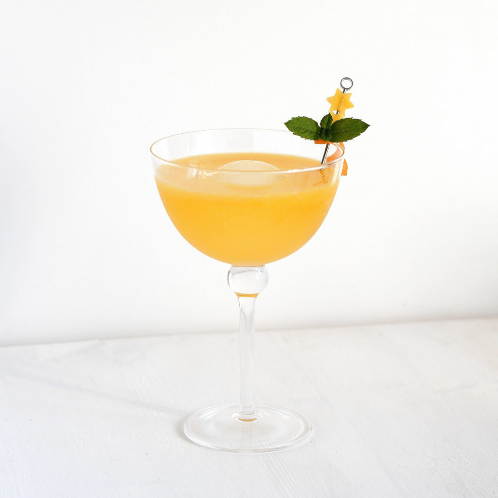 Mango Peach Gin Tonic